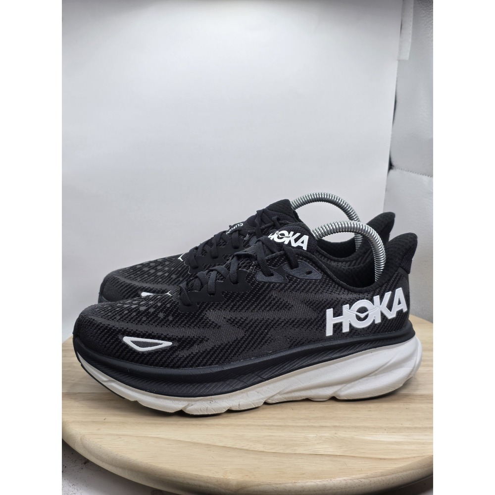 Women's Size 8.5B - Hoka One One Clifton 9 Black White Running Shoes EUC
